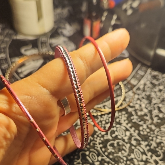 💮Chic Multicolor Slip On Bangle Set - Picture 3 of 6